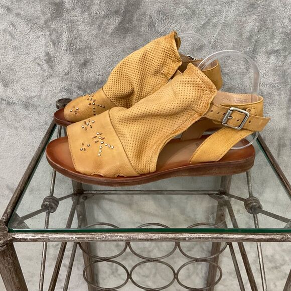 Miz Mooz Fifi Women's Sandals US 9.5-10 W (wide) Brown Wheat Leather - Picture 1 of 14